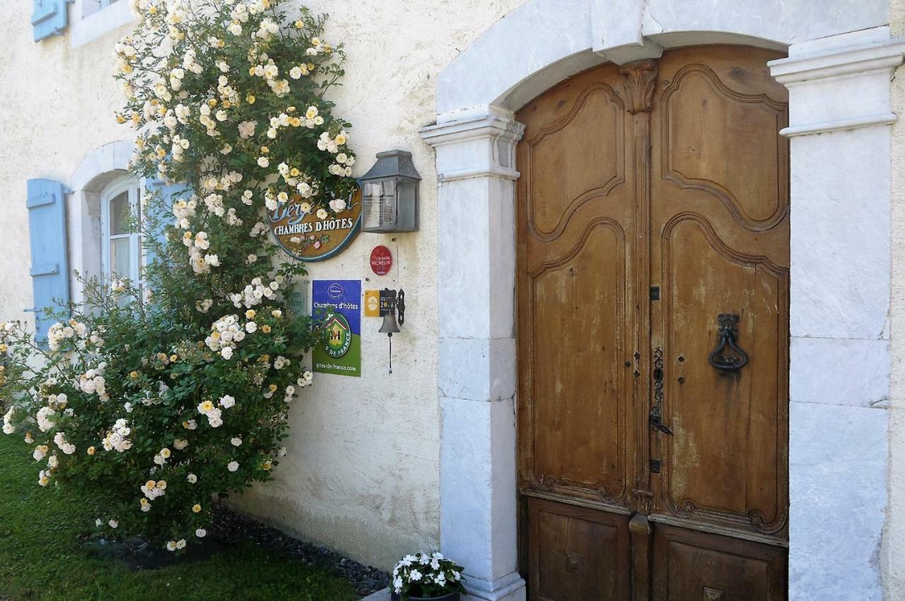 B&B Eth Béryè Petit Beaucens Esterno foto
